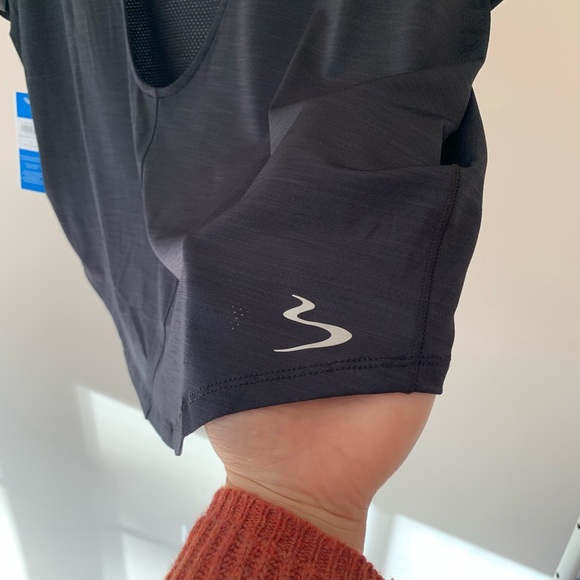 Beachbody Crop Top NWT - Picture 5 of 6